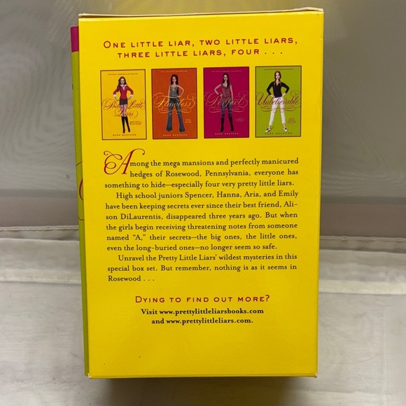 Pretty Little Liars Book Box Set - Picture 5 of 6